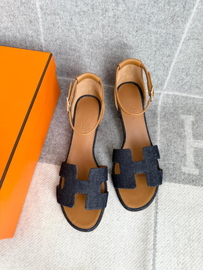 Hermes Encens Sandal - 38 (Brand New)