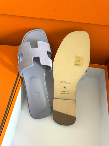 Hermes Oran Sandal Violet Glycine – Size 36 | Brand New